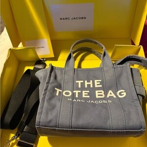 Marc Jacobs Blue Handbag(purse)